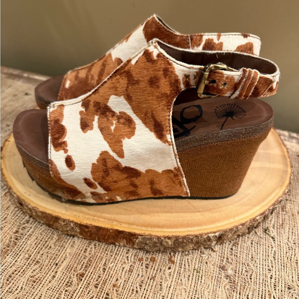 OTBT Jaunt Slingback Wedge Sandals Cow Print Calf Hair White & Brown sz-8‎ - Picture 7 of 10